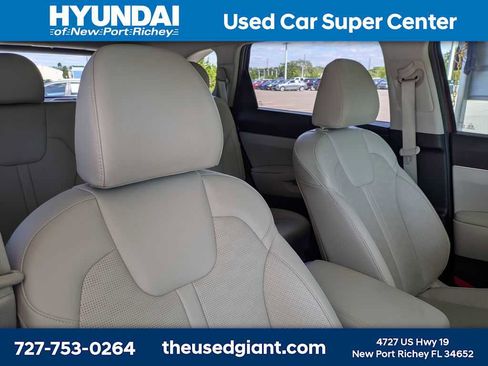 Used 2025 Kia Sorento S w/ Panoramic Sunroof Package FWD image 6