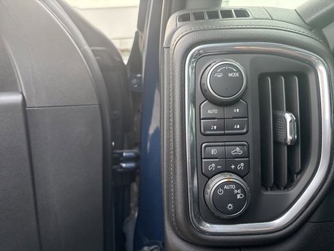 Used 2021 Chevrolet Silverado 1500 LT Trail Boss w/ Convenience Package II image 17