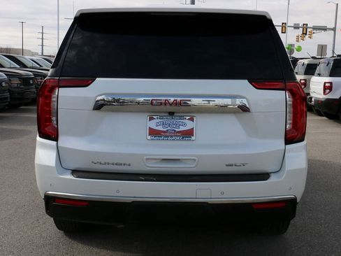 Used 2024 GMC Yukon SLT image 6