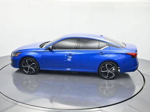 Certified 2025 Nissan Altima 2.5 SR FWD image 35