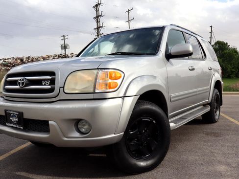 Used 2002 Toyota Sequoia Limited image 2