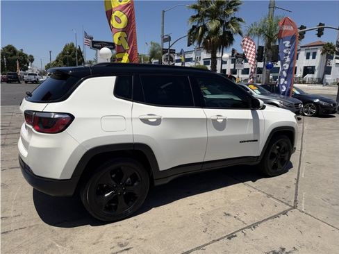 Used 2019 Jeep Compass Latitude FWD image 62