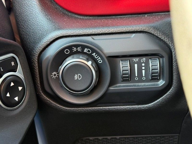Used 2020 Jeep Wrangler Unlimited Rubicon AWD/4WD image 28