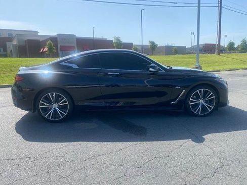 Used 2018 INFINITI Q60 3.0t Luxe w/ Sensory Package 3.0T Luxe AWD/4WD image 8