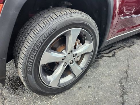 Used 2021 Jeep Grand Cherokee L Limited w/ Trailer Tow Group (B) image 22