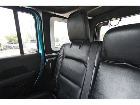 Used 2020 Jeep Wrangler Unlimited Sahara AWD/4WD image 14