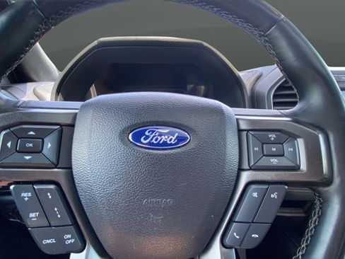 Used 2021 Ford Expedition Max Limited AWD/4WD image 16