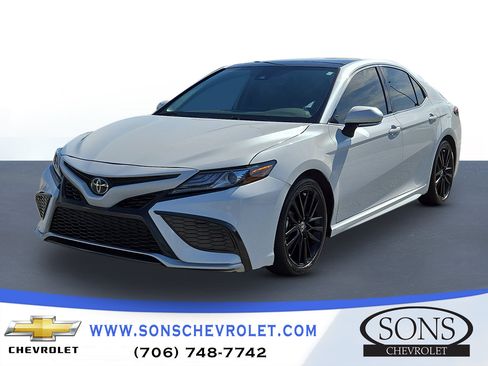 Used 2021 Toyota Camry XSE FWD image 1