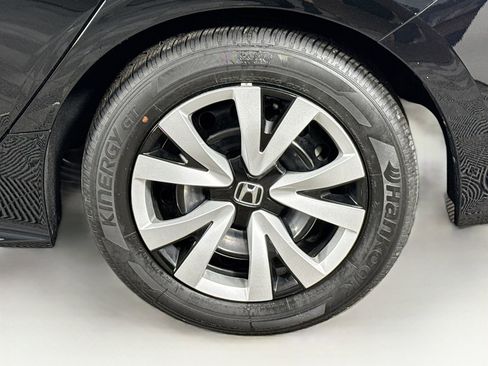 Used 2024 Honda Civic LX image 9