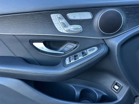 Certified 2022 Mercedes-Benz GLC 300 image 12