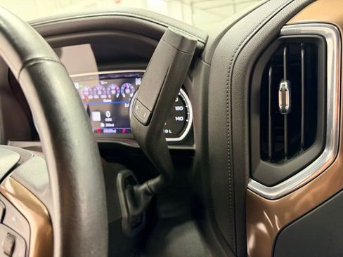 Certified 2022 Chevrolet Silverado 1500 High Country w/ LPO, Dark Essentials Package image 18