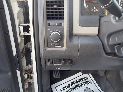 Used 2012 RAM 3500 ST w/ Chrome Appearance Group image 11