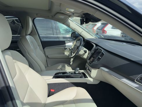 Certified 2023 Volvo XC90 B5 Core w/ Climate Package image 21