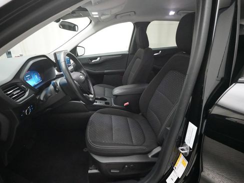 Used 2023 Ford Escape Active w/ Tech Pack #2 AWD/4WD image 8
