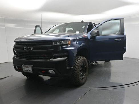 Used 2020 Chevrolet Silverado 1500 LT Trail Boss AWD/4WD image 31