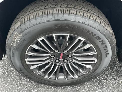 New 2026 GMC Yukon Elevation w/ Elevation Premium Package AWD/4WD image 18
