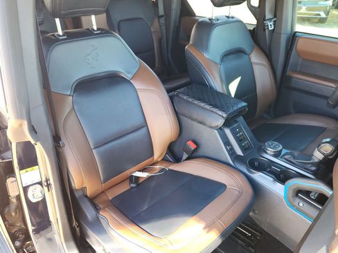 Used 2021 Ford Bronco Outer Banks image 14