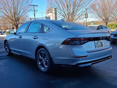 New 2025 Honda Accord EX-L image 3