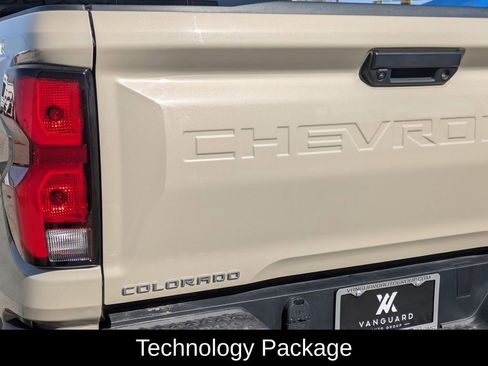 Used 2023 Chevrolet Colorado ZR2 w/ ZR2 Convenience Package III image 7