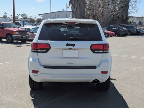 Used 2018 Jeep Grand Cherokee Altitude image 7