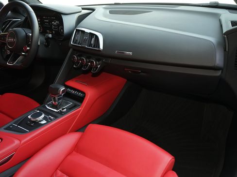 Used 2022 Audi R8 V10 performance RWD image 12