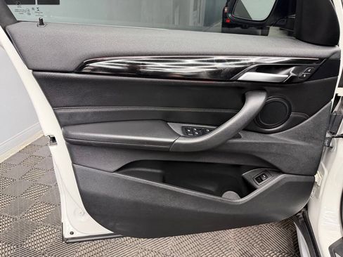 Used 2018 BMW X1 sDrive28i FWD image 36