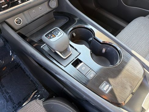 Certified 2023 Nissan Rogue SV FWD image 21