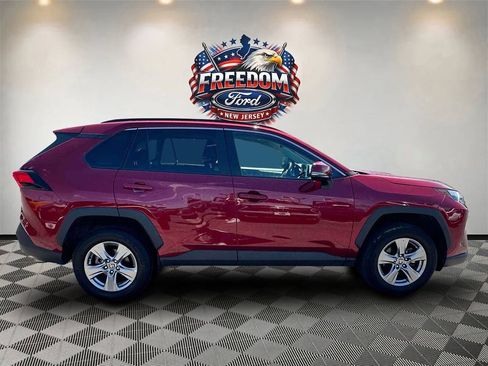 Used 2024 Toyota RAV4 XLE w/ Convenience Package AWD/4WD image 4