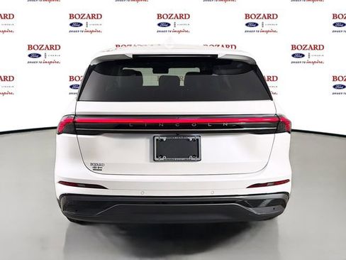 New 2026 Lincoln Nautilus Premier w/ Jet Appearance Package AWD/4WD image 7
