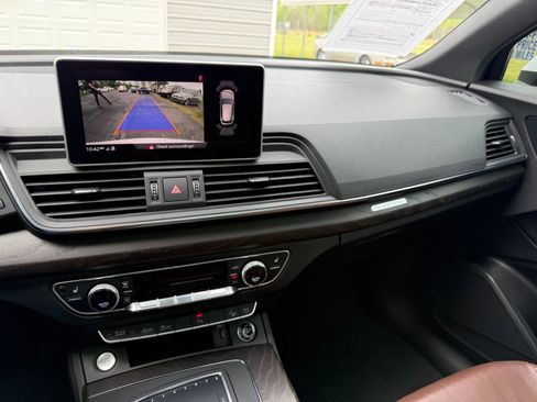 Used 2019 Audi Q5 2.0T Premium Plus w/ Premium Plus Package image 44