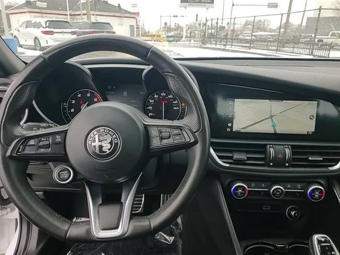 Used 2023 Alfa Romeo Giulia Ti AWD/4WD image 30
