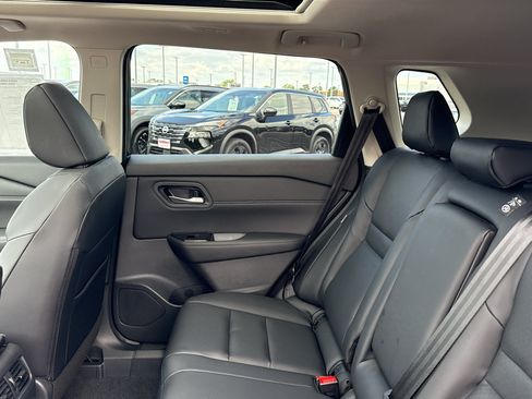 New 2026 Nissan Rogue Dark Armor AWD/4WD image 33