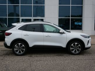 Used 2023 Ford Escape Platinum video 2
