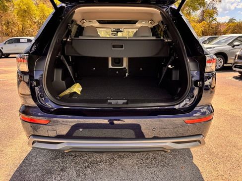 New 2026 Mitsubishi Outlander SEL FWD image 13