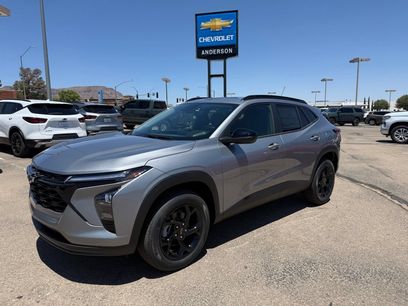 New 2026 Chevrolet Trax LT w/ Midnight Edition
