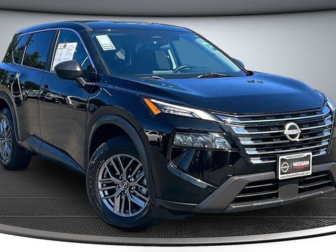 Used 2024 Nissan Rogue S AWD/4WD image 1
