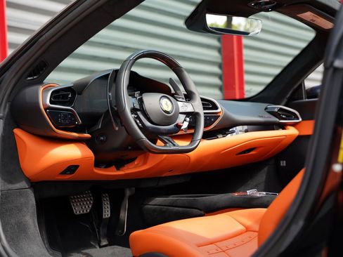 Used 2025 Ferrari 296 GTS image 18