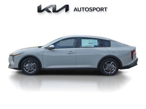 New 2026 Kia K4 FWD image 14