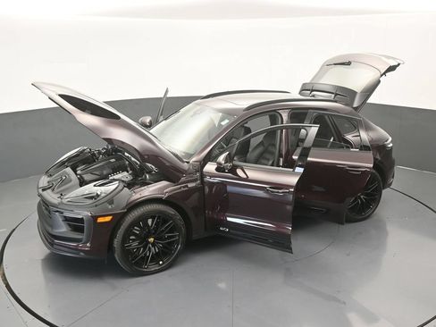 Used 2025 Porsche Macan GTS AWD/4WD image 69