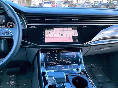 Used 2021 Audi Q7 3.0T Premium Plus w/ Premium Plus Package image 8