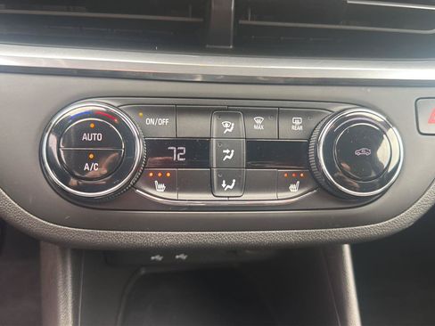 Used 2024 Buick Envista Preferred FWD image 27