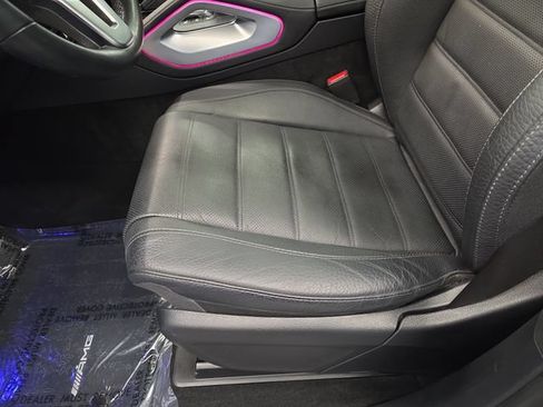 Used 2023 Mercedes-Benz GLS 580 4MATIC image 33
