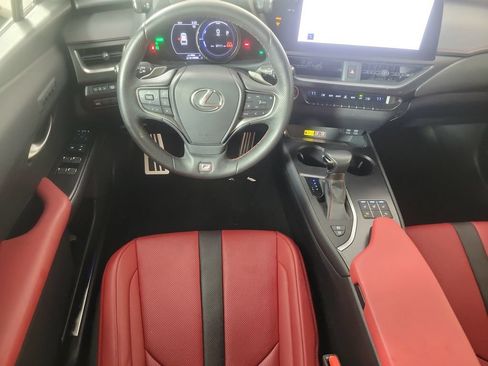Used 2023 Lexus UX 250h F Sport FWD image 11