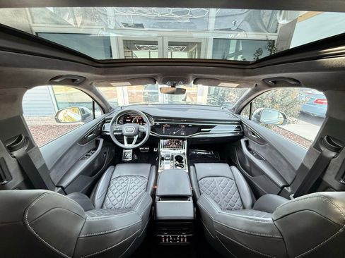Used 2023 Audi SQ7 Prestige w/ Prestige Package image 39