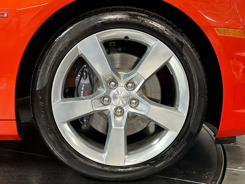 Used 2010 Chevrolet Camaro SS w/ Interior Accent Trim Package RWD image 17