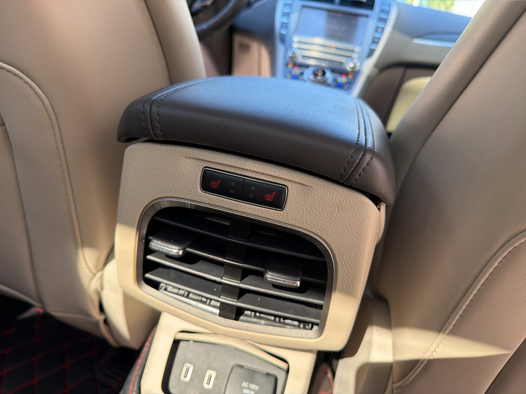 Used 2020 Lincoln MKZ Reserve w/ Elements Package AWD/4WD image 24