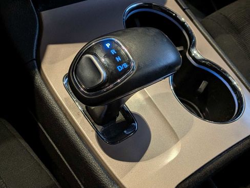 Used 2015 Jeep Grand Cherokee Laredo w/ Quick Order Package 23E image 28