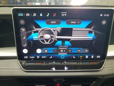 New 2025 Volkswagen Tiguan SE image 20