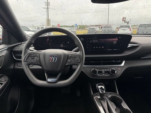 Used 2024 Buick Envista Preferred FWD image 20