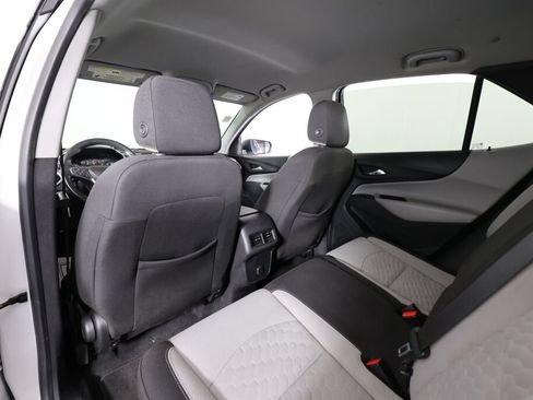 Used 2018 Chevrolet Equinox LS FWD image 14